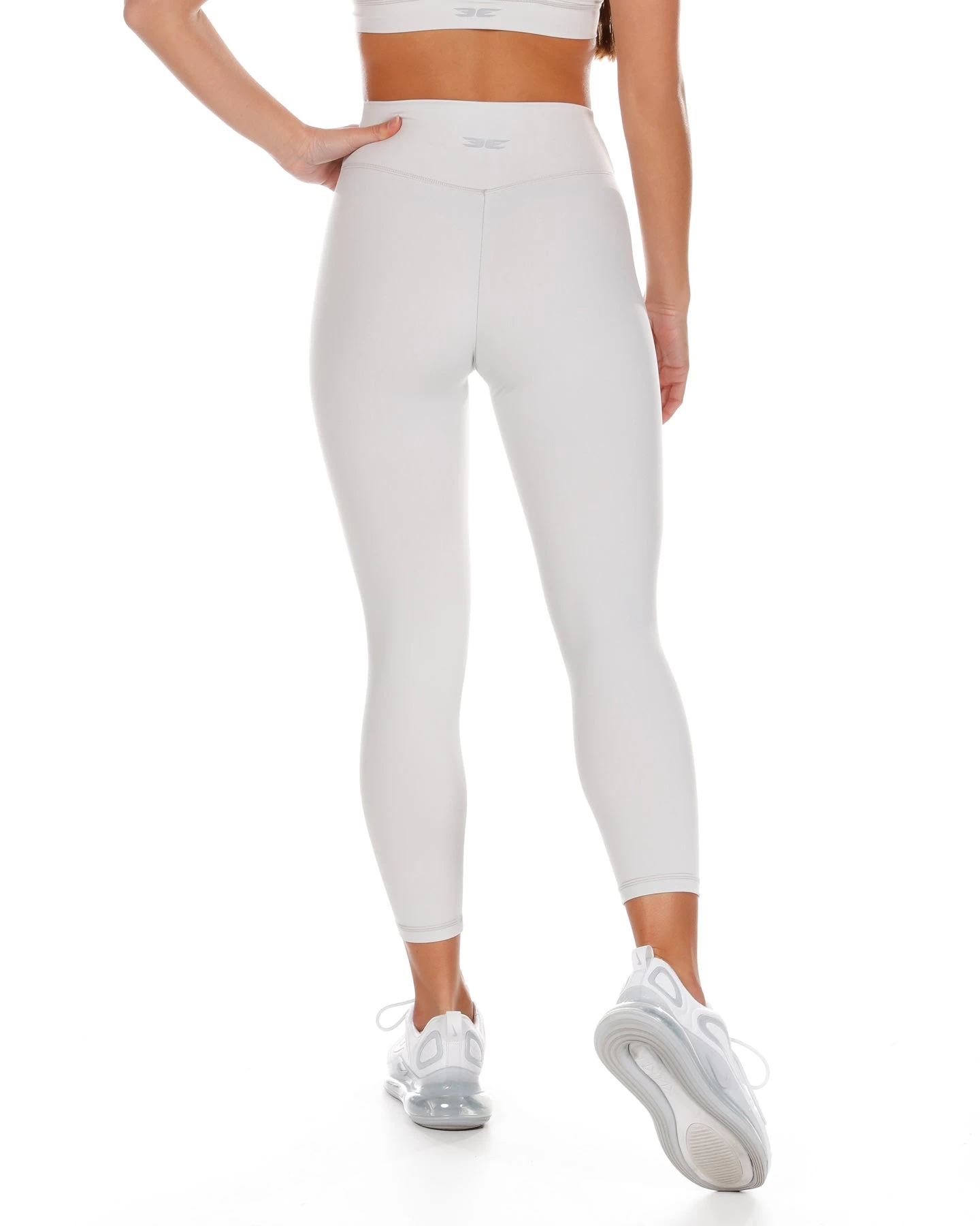 Elite Eleven 7/8 Cross Over Leggings - Pearl Grey 5 Elite Eleven 7/8 Cross Over Leggings - Pearl Grey - Image 5